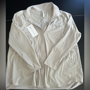 Athleta urbanite top